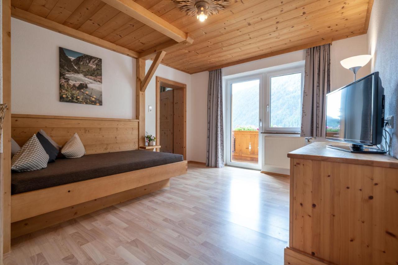 Familienhotel Replerhof Mit Kinderbetreuung Prägraten Стая снимка