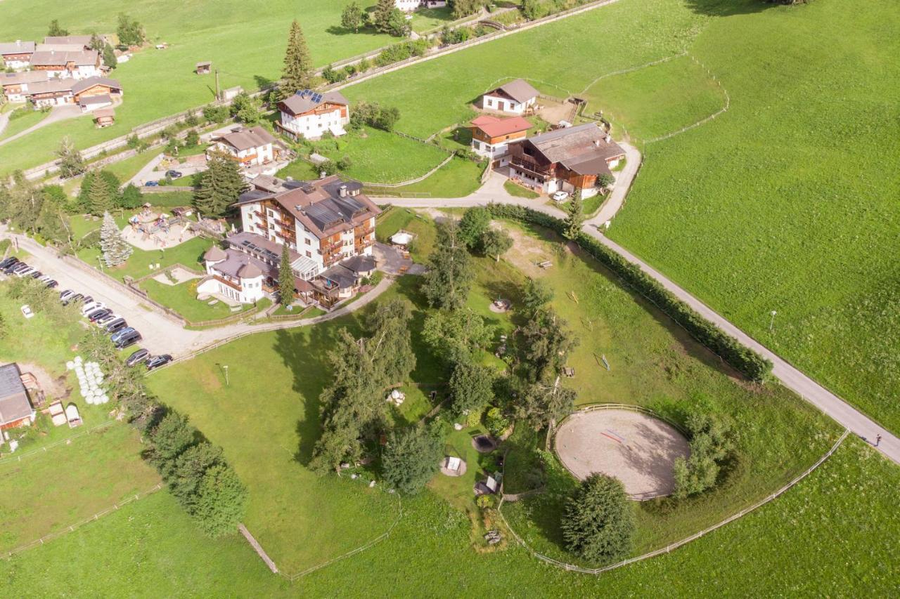 Familienhotel Replerhof Mit Kinderbetreuung Prägraten Екстериор снимка